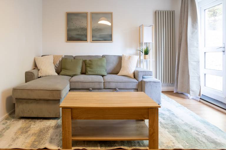 Rental apartment with garden