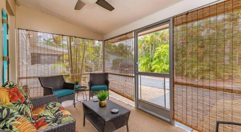 Vacation home with pool | Pets are welcome — photo 4