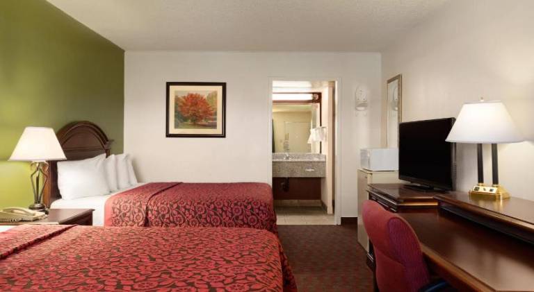Days Inn by Wyndham Santa Fe New Mexico — photo 2
