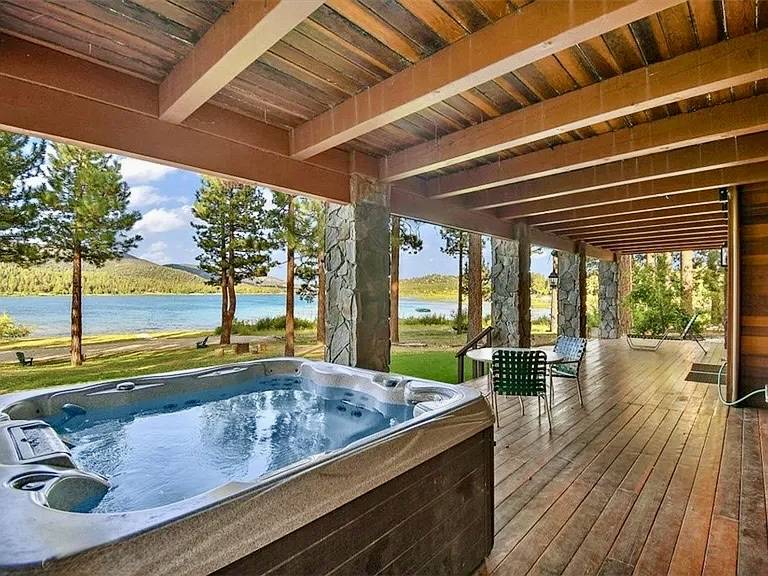 Bear Lake Lodge Lakefront Incredible Lake House Chalet in San Bernardino, CA
