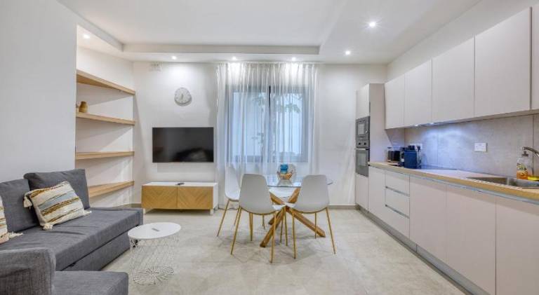 Holiday apartment with 2 rooms for 6 persons in St. Julian's