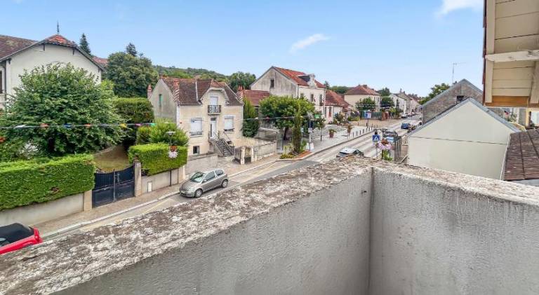 Pepites rares en bord d'Allier, decouvrez trois T1 renoves, proches Vichy et Saint-Yorre, transports — photo 4