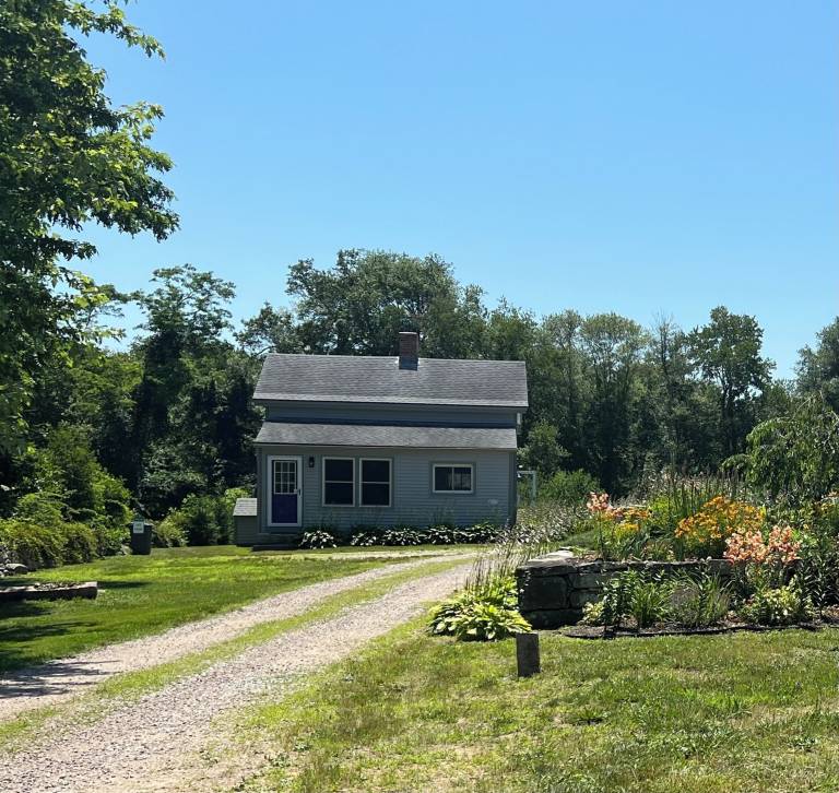 Farmhouse  Pawcatuck