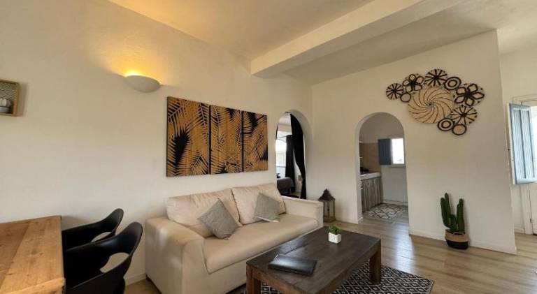 Serviced apartment with pool, terrace & garden | Dogs allowed — photo 2