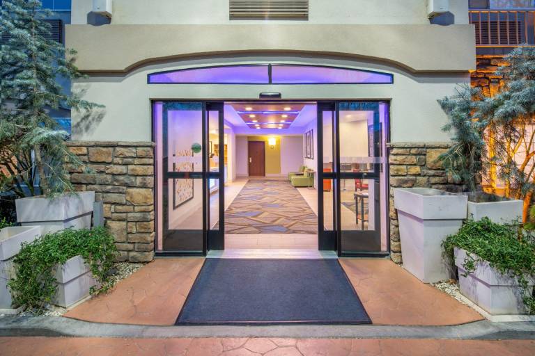 Holiday Inn Express Hotel & Suites Bishop By IHG in Bishop, CA