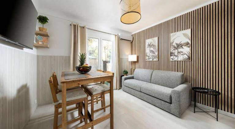 Charming holiday apartment with terrace & yard | Next to the beach | Suitable for remote work | Pets allowed — photo 2