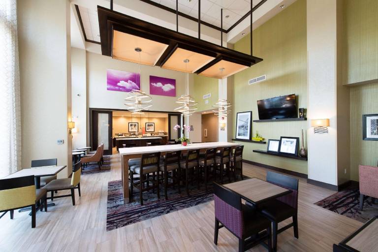Hampton Inn & Suites Walterboro — photo 2