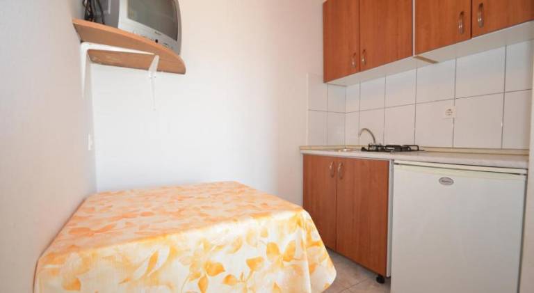 Apartments CICO Starigrad Paklenica — photo 4
