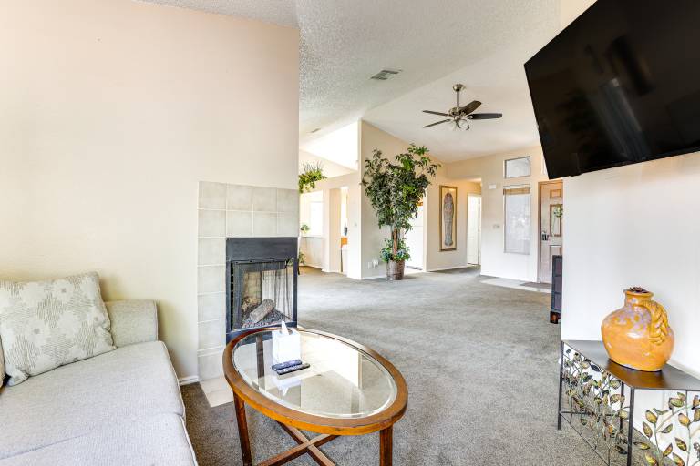 Furnished Patio Fenced Yard Home in Green Valley