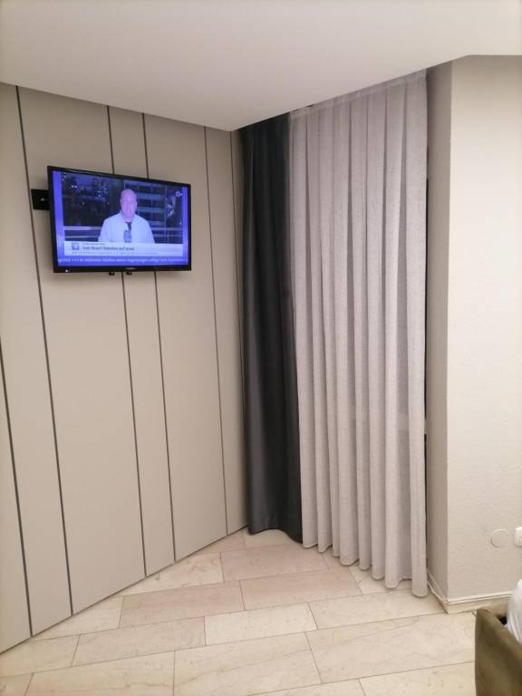 Charming 1-Bedroom Retreat in Bad Salzuflen with Balcony & Wheelchair Access — photo 5