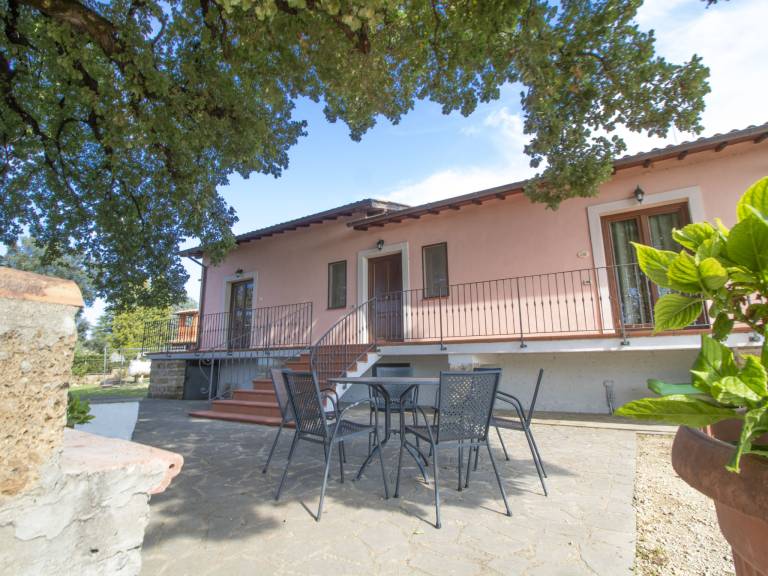 House with terrace, garden & BBQ | Nature view — photo 2