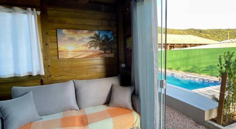 Chalet with pool & grill — photo 3