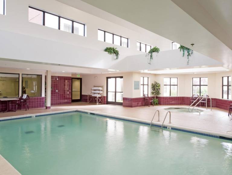 Hampton Inn & Suites St. Louis/Chesterfield — photo 4