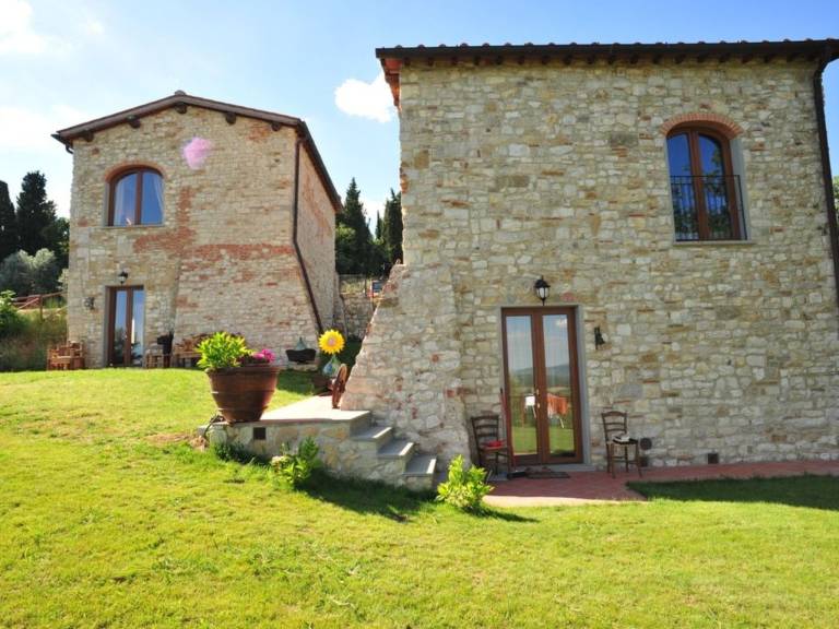 Beautiful house with grill, private pool & garden | Pets allowed — photo 3