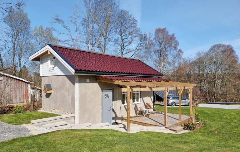 Hus  Tjörn