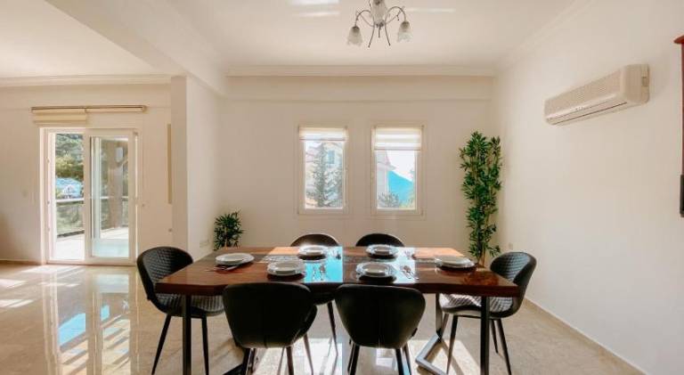 Villa with pool | Pet-friendly — photo 4