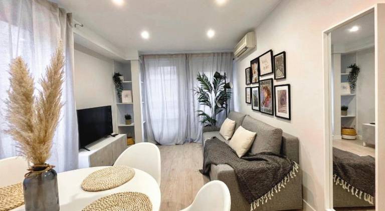 Holiday apartment | Close to Cathedral-Basilica of Our Lady of the Pillar in Zaragoza