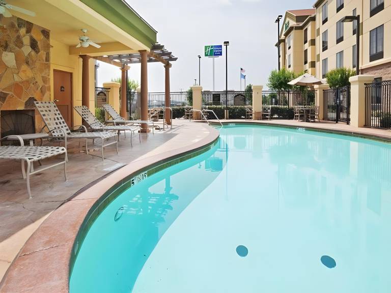 Holiday Inn Express Hotel & Suites McAlester By IHG in McAlester, OK