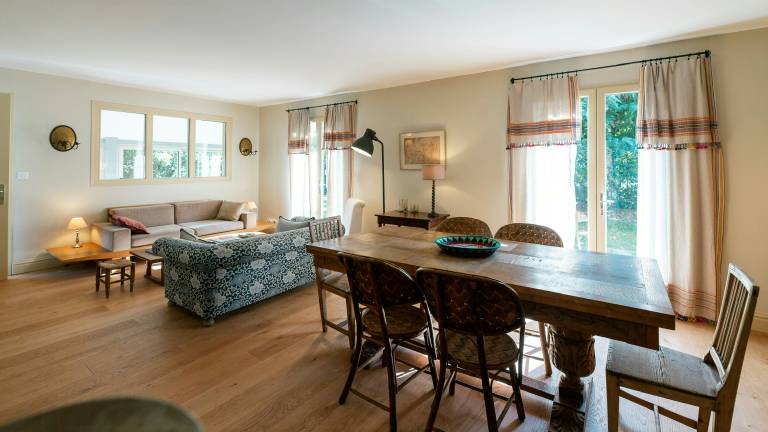 Vacation home with patio, barbecue & garden — photo 4