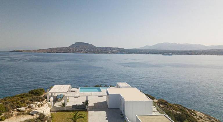 Βίλα Παραλία Μαράθι