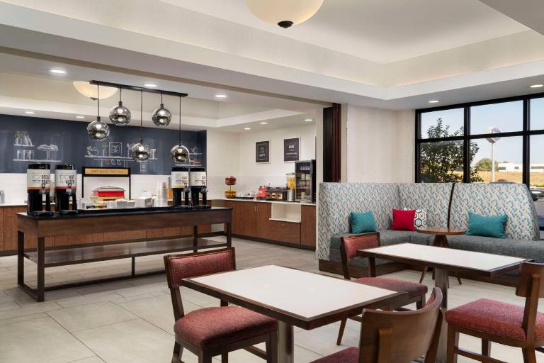 Hampton Inn Ft. Wayne/Dupont Road — photo 5