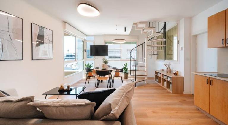 Holiday apartment with terrace | Close to Dizengoff Street — photo 2