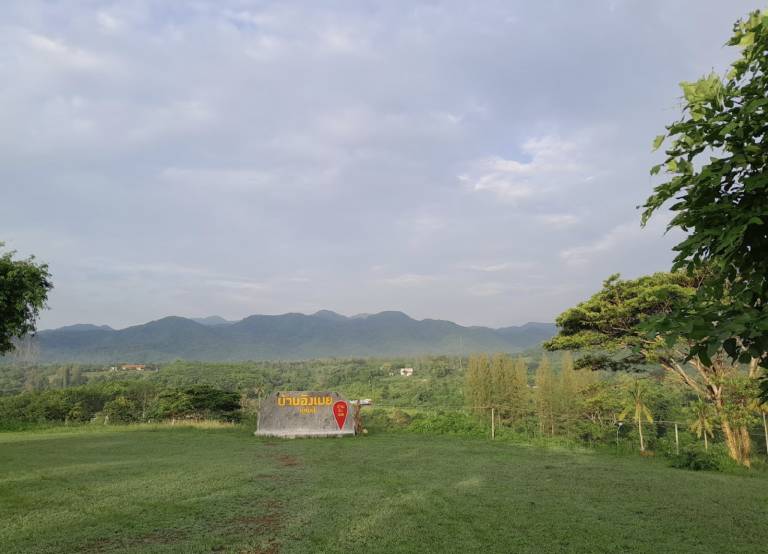 บ้านอิงเมยแคมป์ แก่งกระจาน in Phetchaburi