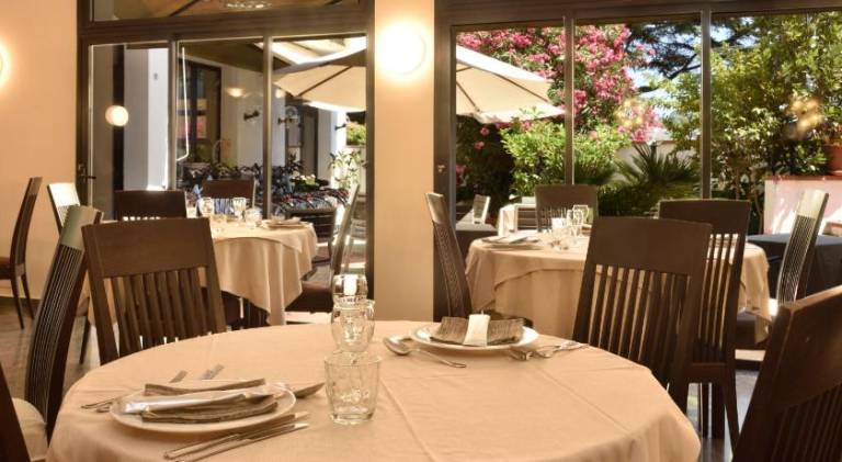 Hotel Diano Marina Mhotelsgroup — photo 2