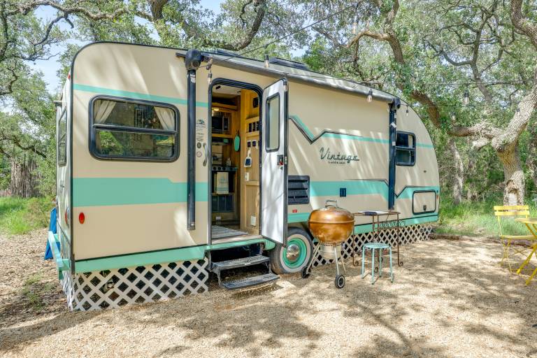 6 Mi to Wimberley Square: 'Happy Days Cruiser' — photo 2