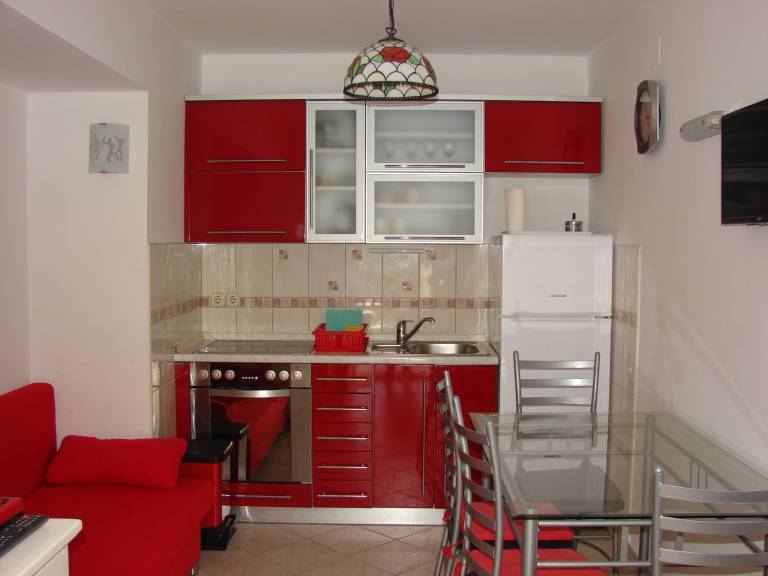 Bruna apartment with terrace 60m from the beach — photo 5