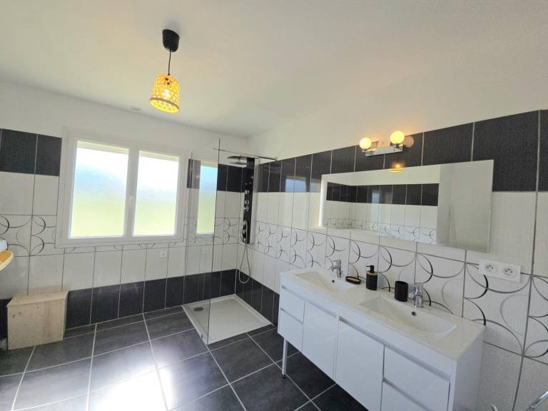 Fully equipped gite with yard, private pool & patio | Pets are welcome — photo 5