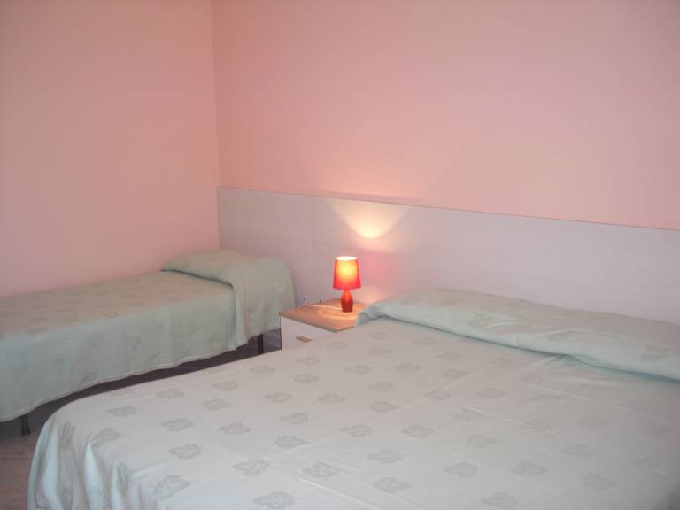 Nice and cozy attic overlooking the sea, Villa Cecilia ap 3 — photo 4