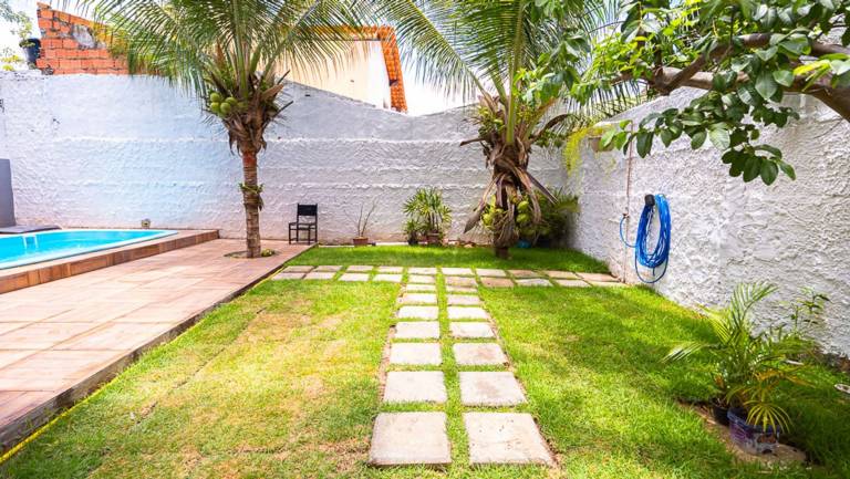 Child-friendly vacation home with garden, grill & private pool | Pool view | Pets are welcome — photo 3