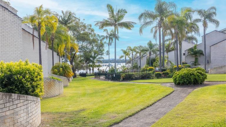 House Lemon Tree Passage