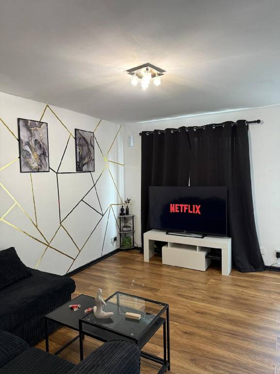 House with 2 rooms for 4 persons in Salford