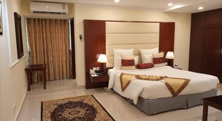 Hotel Falettis Express DHA