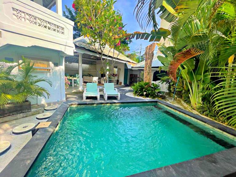 Villa with garden & pool in Kuta