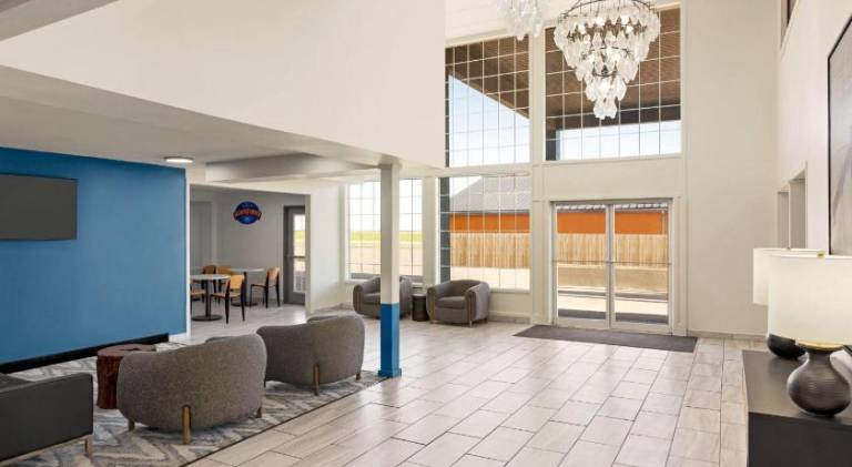 Baymont by Wyndham Blackwell I-35 — photo 2