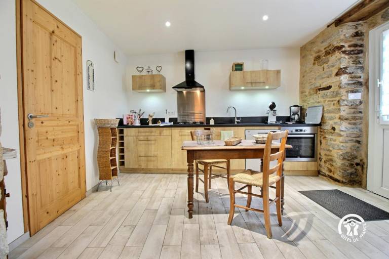 Gite with garden, terrace & grill — photo 4