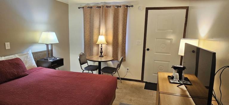 Motel  Iron River