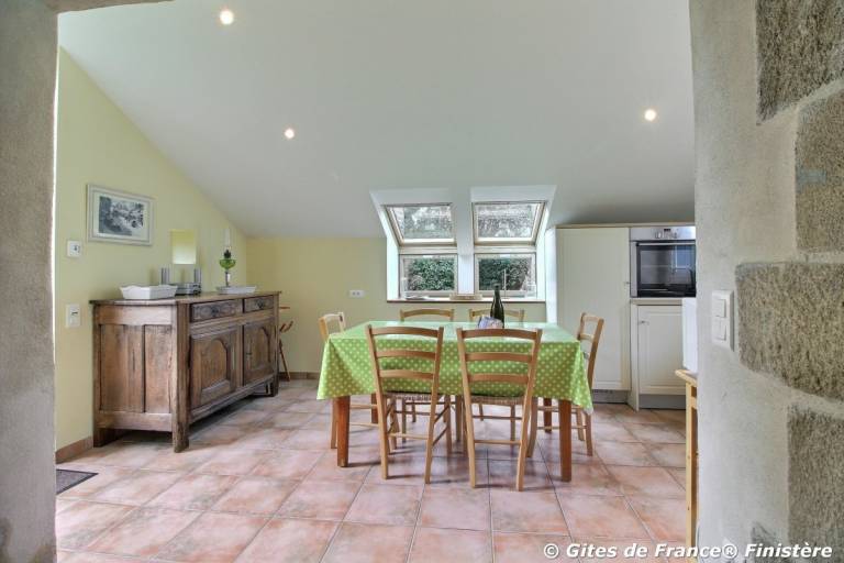 Gite with yard & patio | Pet-friendly — photo 3
