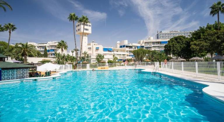 Rental apartment with terrace & private pool in Torremolinos