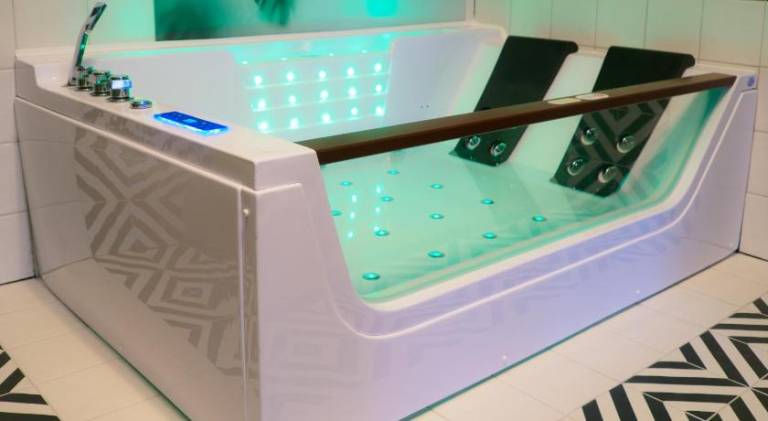 Punkt - Apartament z jacuzzi w centrum Gliwic — photo 4