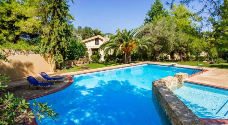 Villa with garden, barbeque & terrace — photo 4