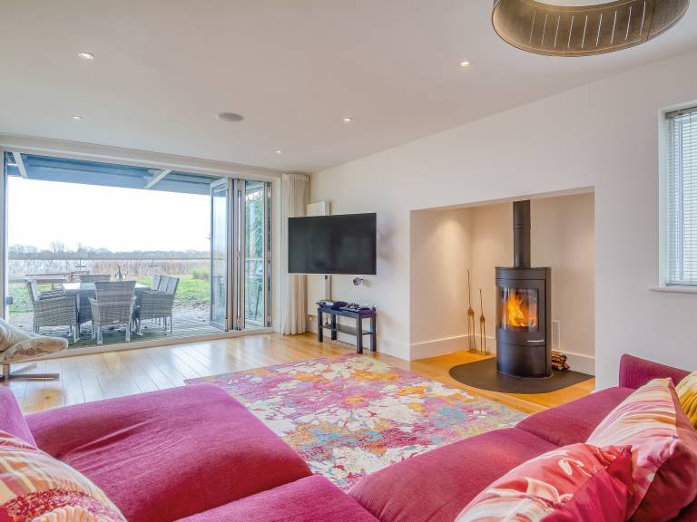 Cabin  Somerford Keynes