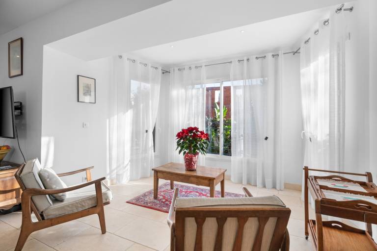 Rental apartment with garden | Garden view — photo 2