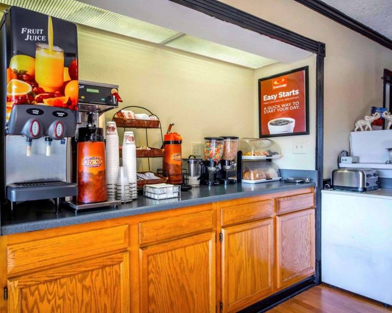 Econo Lodge Erlanger - Cincinnati Airport — photo 5