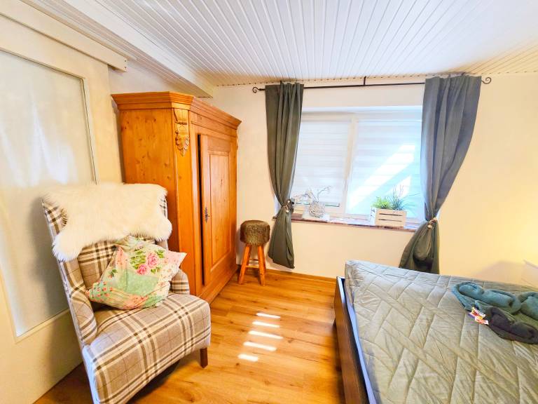 Holiday Apartment Gartenblick 50sqm with Terrace, Garden, Fireplace & Open Kitchen with Bar — photo 5