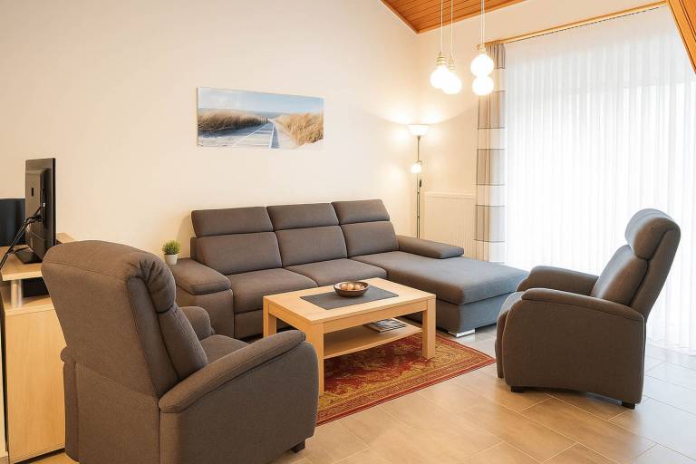 Ferienhaus Reckers in Horumersiel: Strandnah, WLAN, Terrasse & Hunde willkommen — photo 2
