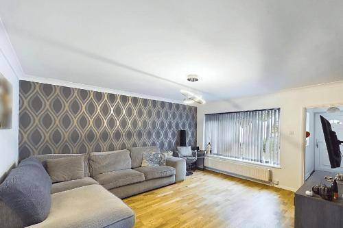 House Weybridge